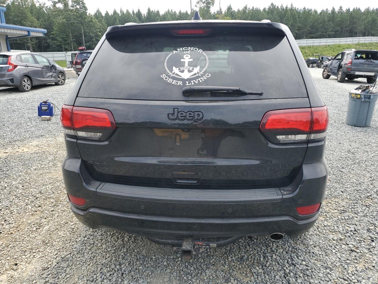 JEEP GRAND CHEROKEE LAREDO