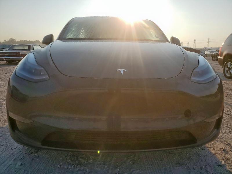 2024 TESLA MODEL Y 7SAYGDEE6RA243868