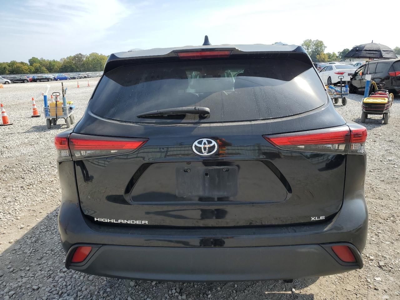 Lot #3319861149 2020 TOYOTA HIGHLANDER