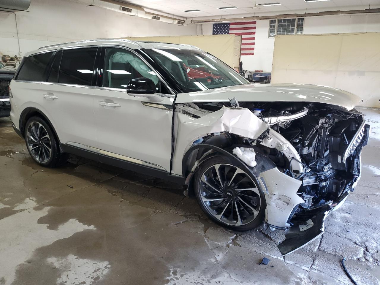 LINCOLN AVIATOR RESERVE