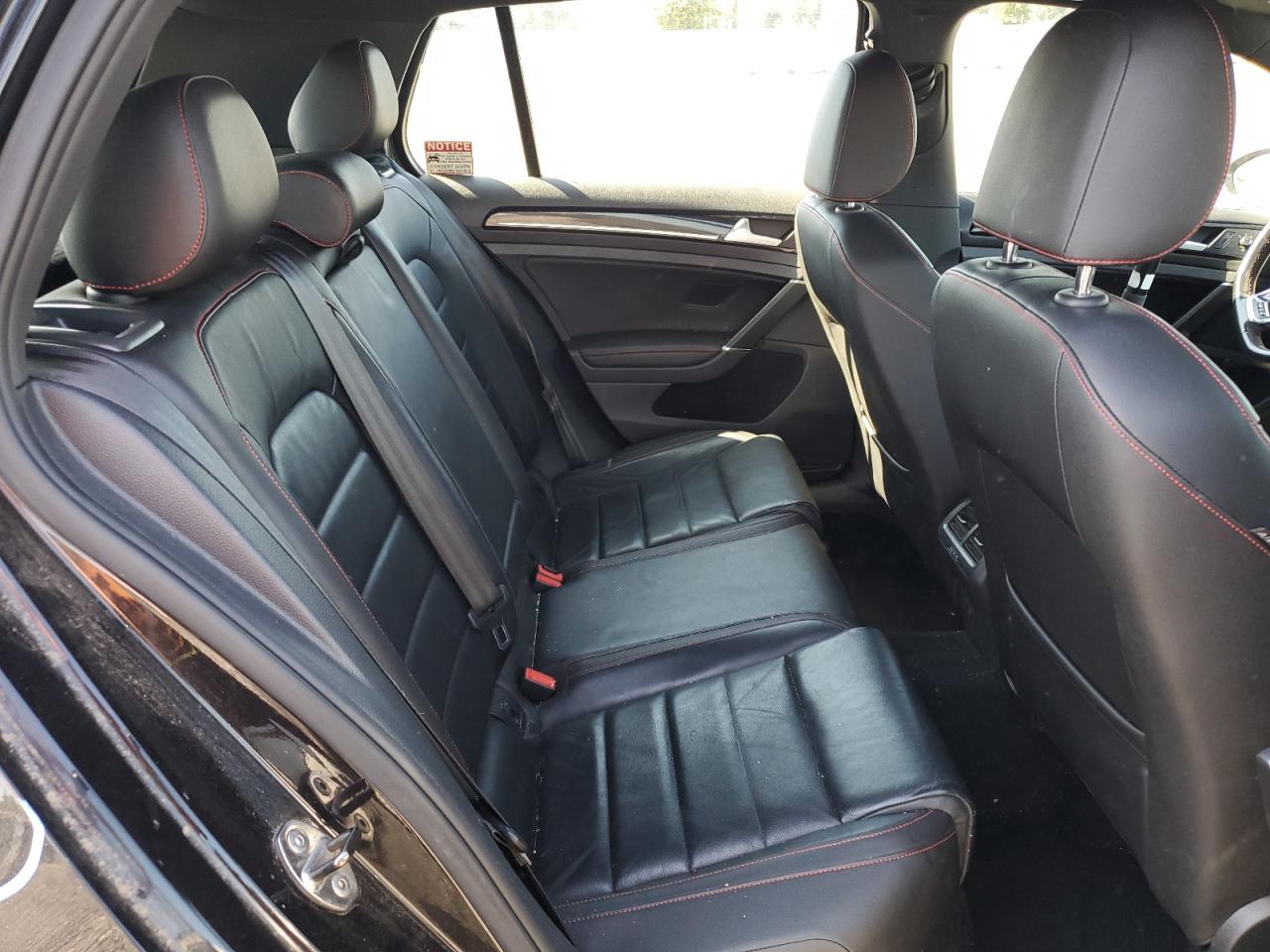 VOLKSWAGEN GOLF GTI S/SE