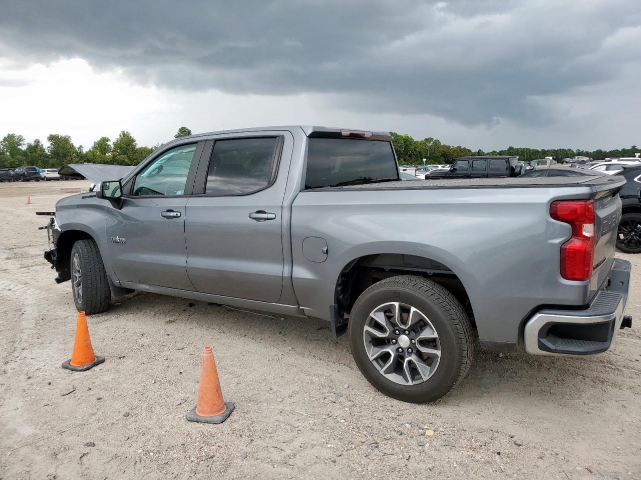 CHEVROLET SILVERADO C1500 LT