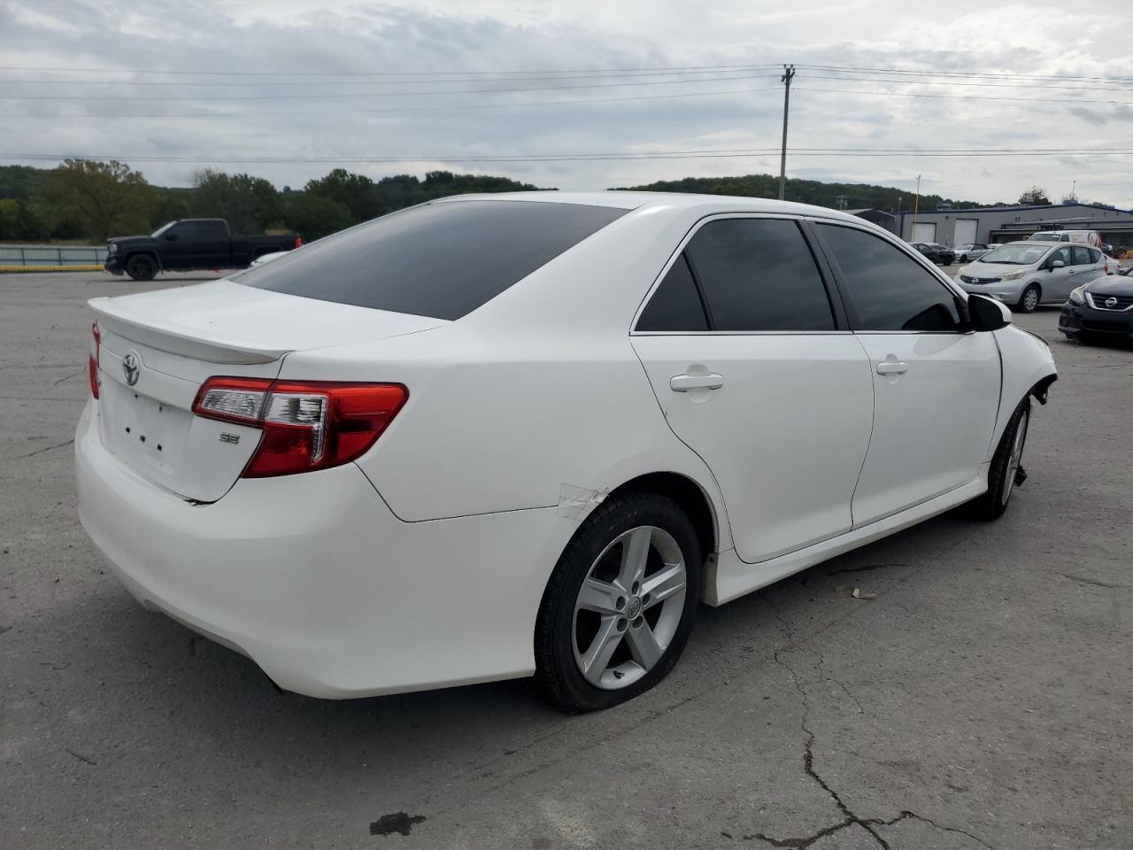 TOYOTA CAMRY L