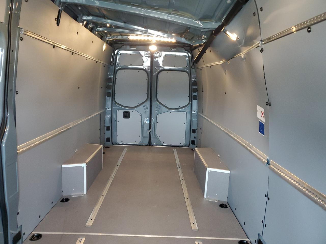 MERCEDES-BENZ SPRINTER 2500