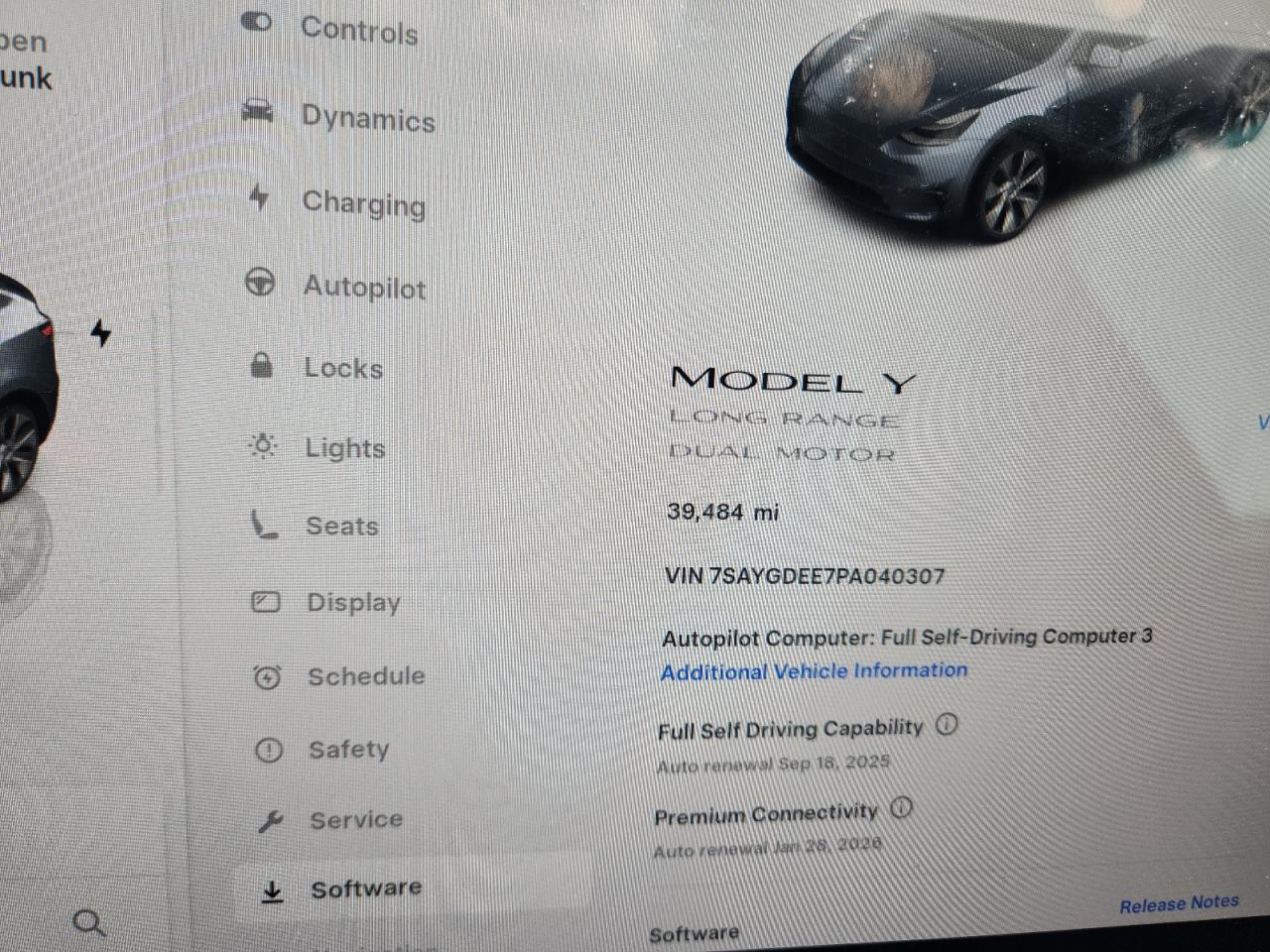TESLA MODEL Y