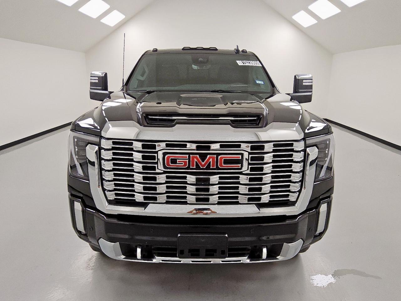 GMC SIERRA K2500 DENALI