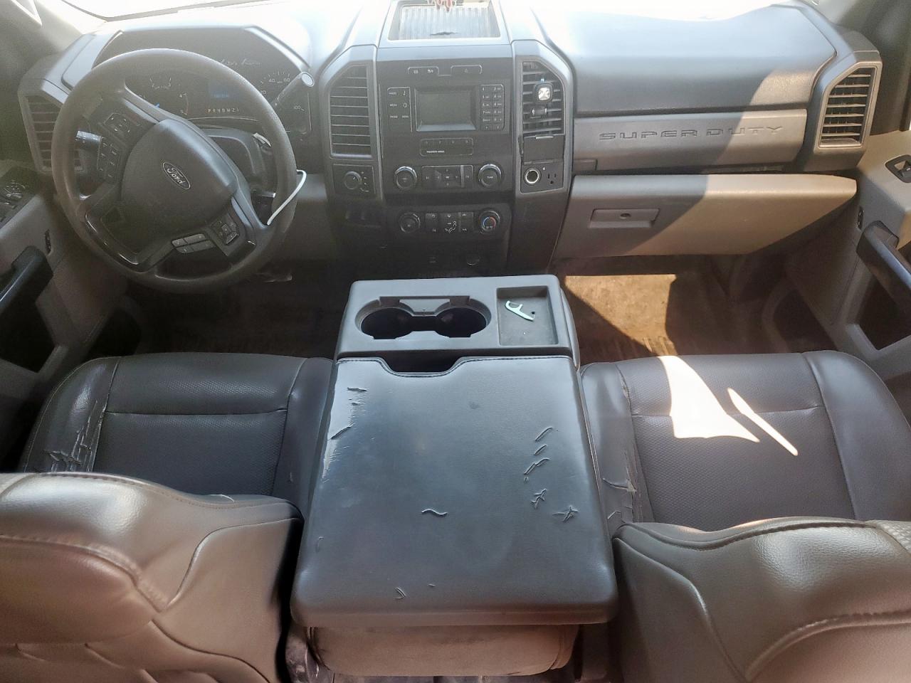 FORD F-450 SUPER DUTY