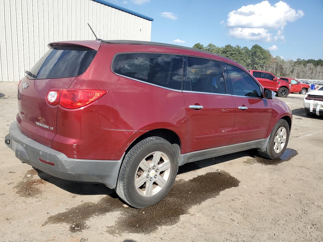 CHEVROLET TRAVERSE LT