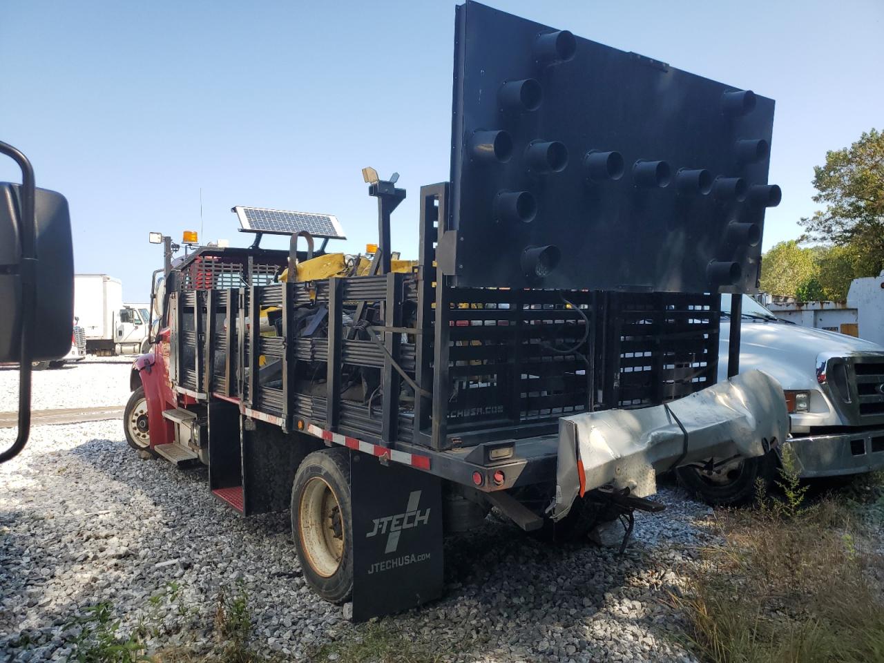 Lot #3245444442 2011 FREIGHTLINER M2 106 MED