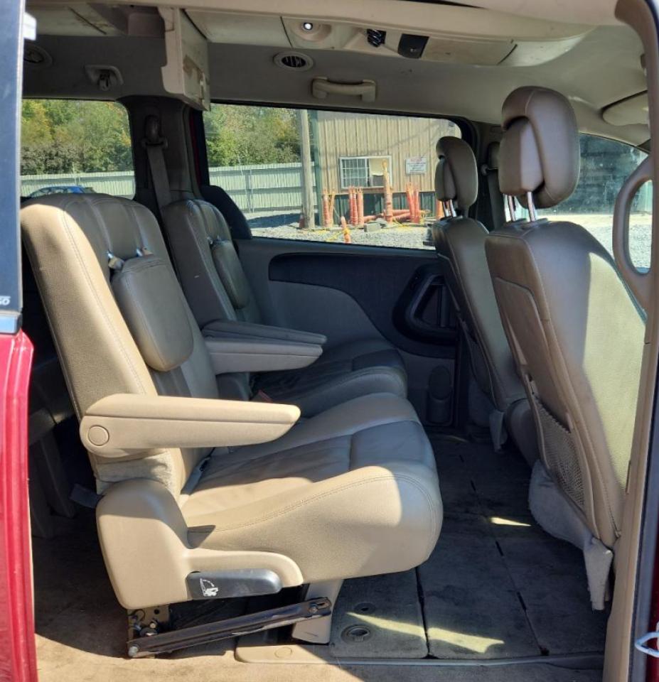 CHRYSLER TOWN & COUNTRY TOURING