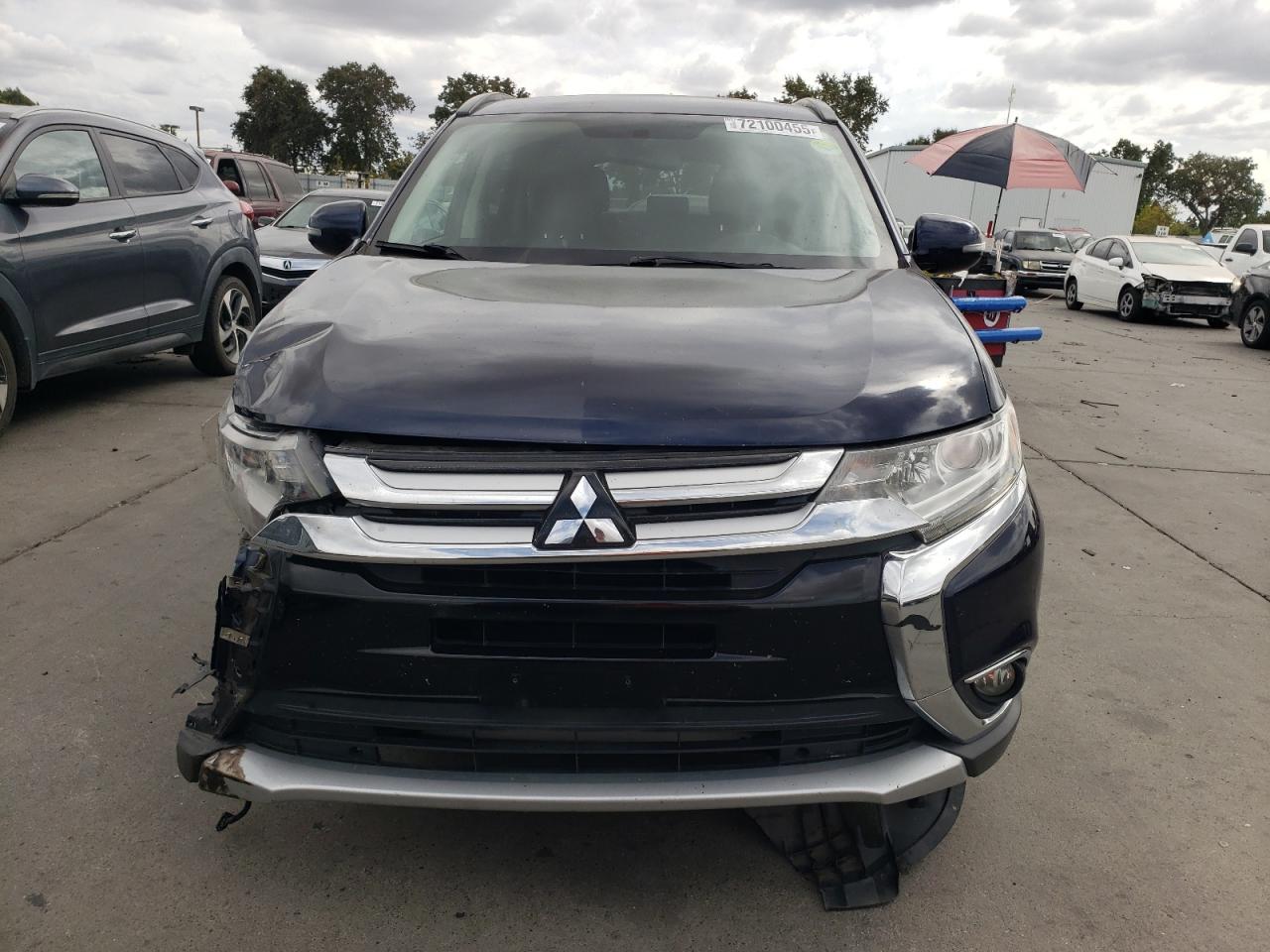 MITSUBISHI OUTLANDER SE