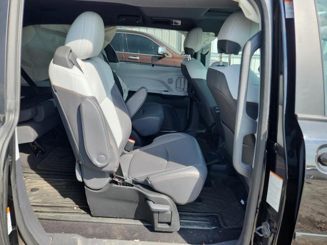2023 TOYOTA SIENNA XSE 5TDDSKFC2PS093930