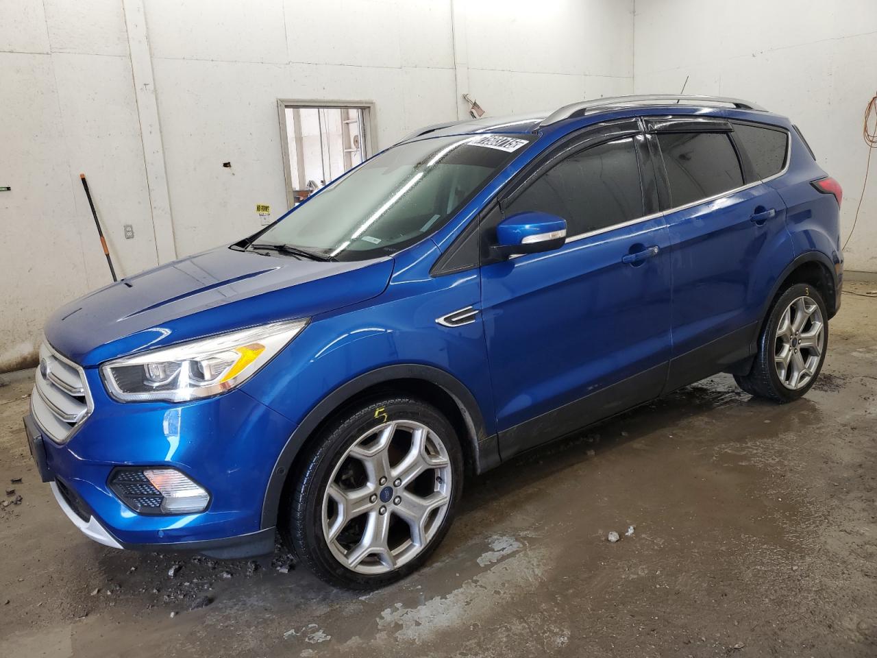 FORD ESCAPE TITANIUM