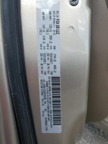 2015 CHRYSLER TOWN & COU 2C4RC1CG3FR754795