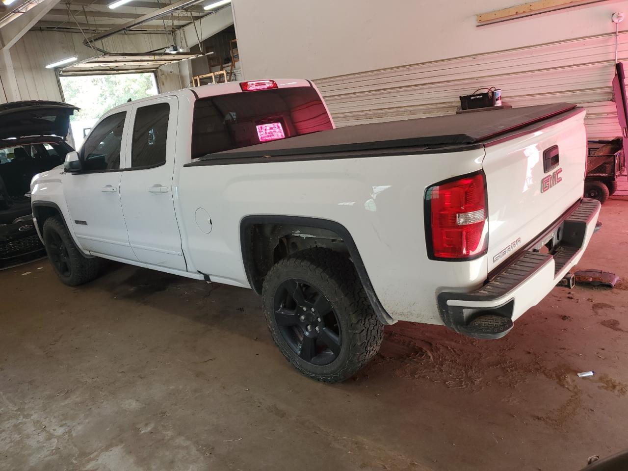 Lot #3310364963 2017 GMC SIERRA K15
