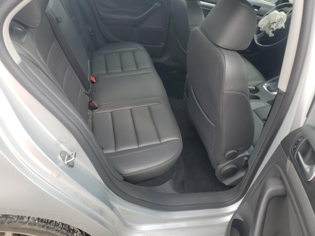 Lot #3248719288 2008 VOLKSWAGEN JETTA WOLF