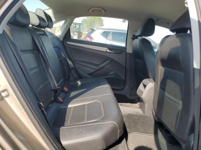 2015 VOLKSWAGEN PASSAT S - 1VWAT7A3XFC095488