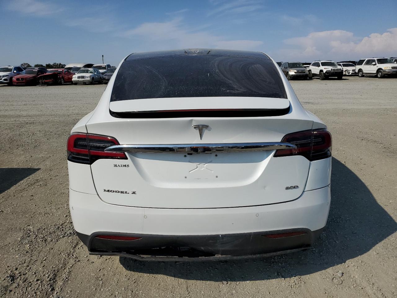 TESLA MODEL X