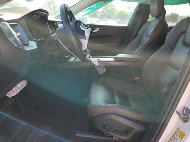2018 VOLVO XC60 T5 MO YV4102RKXJ1085202