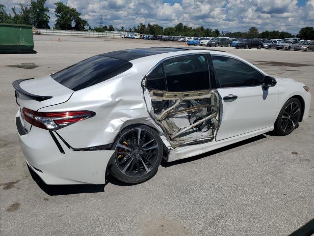 2018 TOYOTA CAMRY XSE 4T1B61HK3JU094710