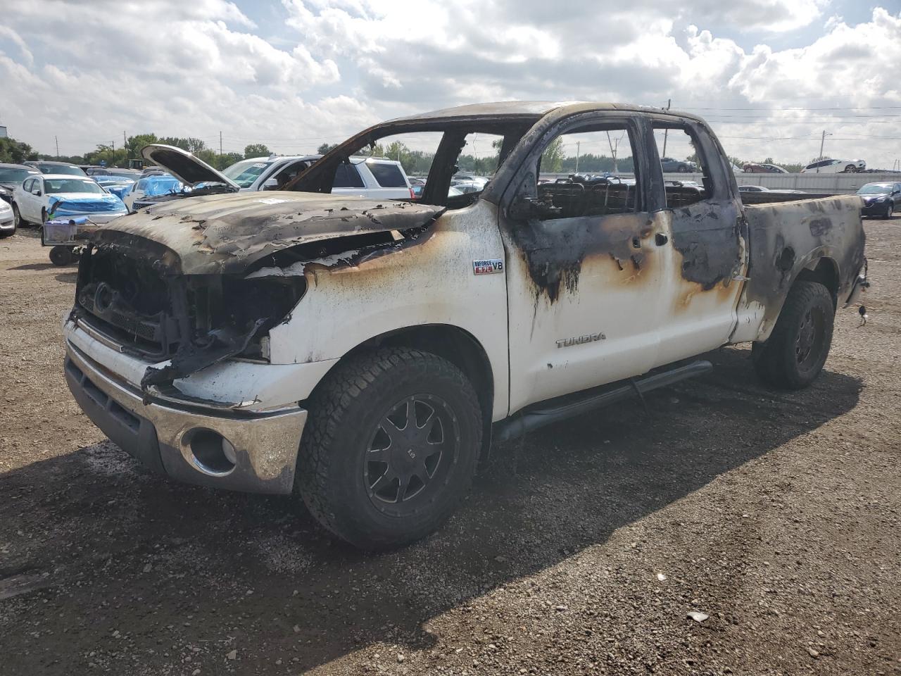 TOYOTA TUNDRA DOUBLE CAB SR5