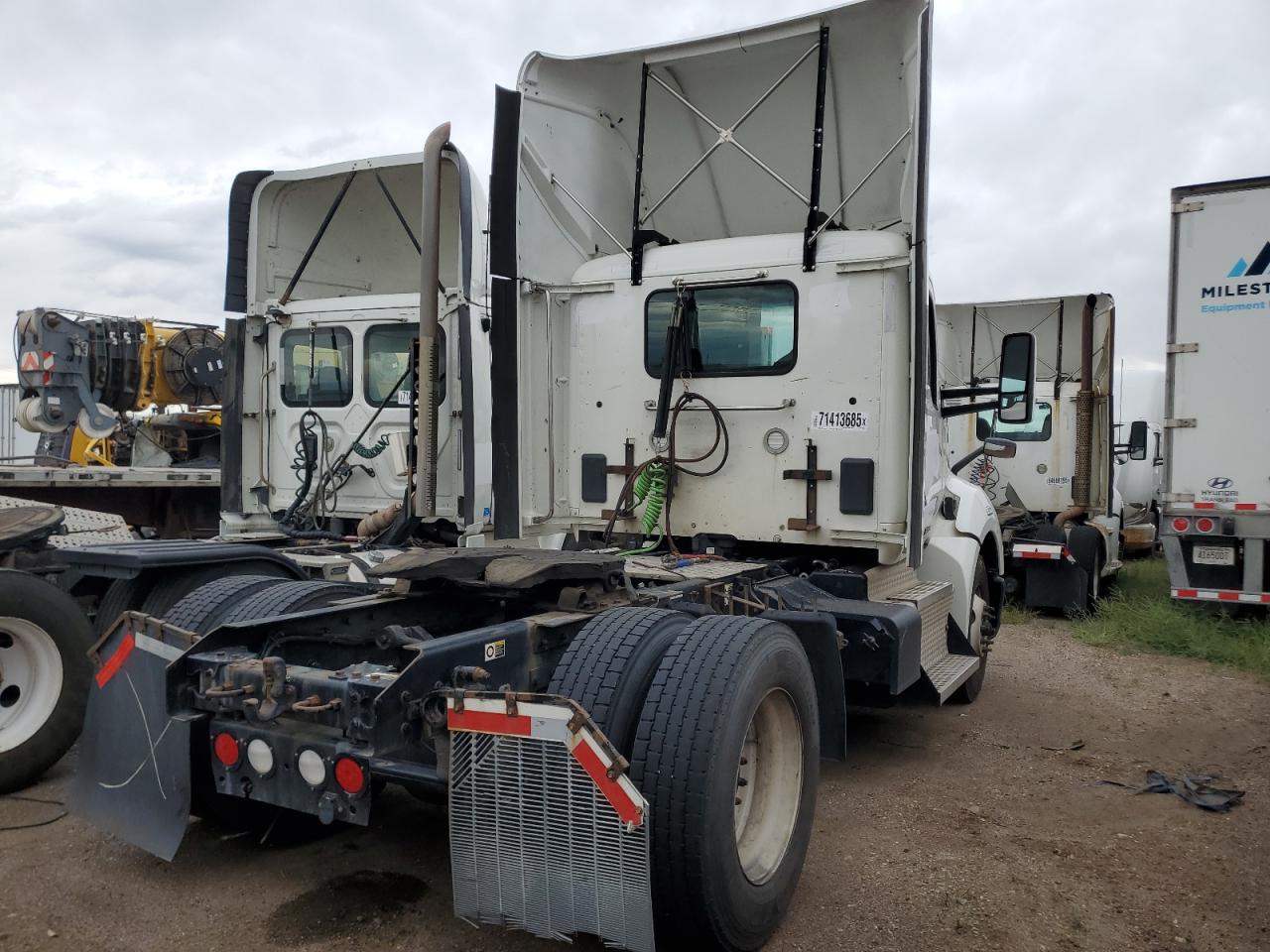 Lot #3246184089 2017 KENWORTH T680