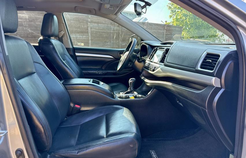 2016 TOYOTA HIGHLANDER 5TDKKRFH1GS141462