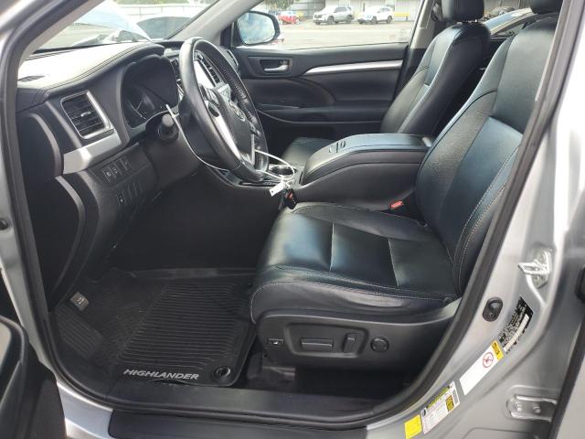 2018 TOYOTA HIGHLANDER SE 5TDJZRFH1JS812949