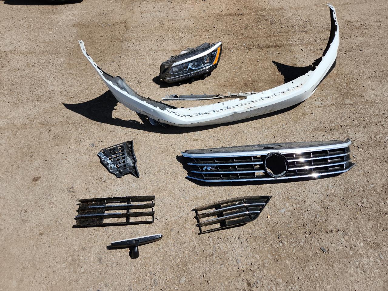 VOLKSWAGEN PASSAT R-LINE