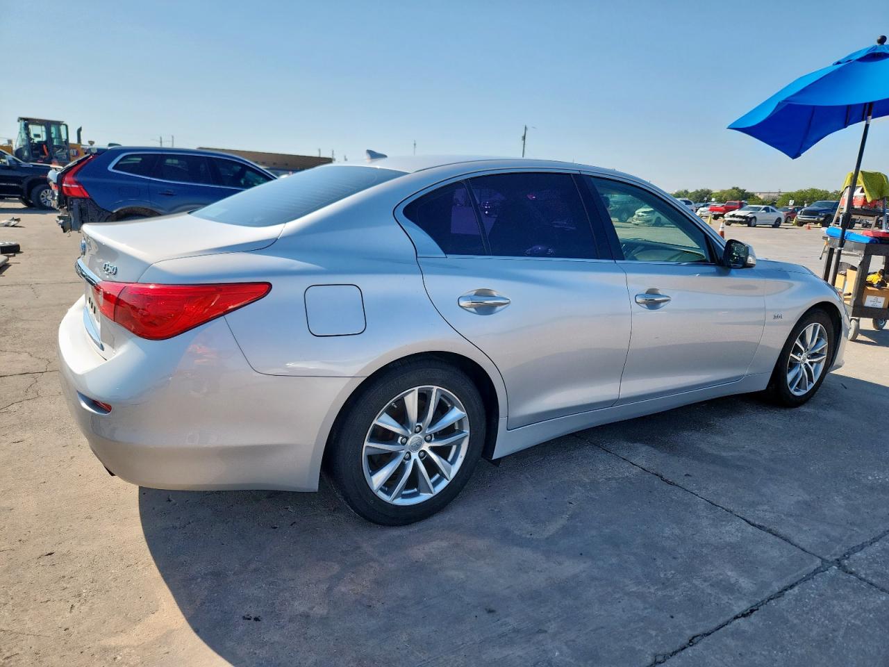 INFINITI Q50 PREMIUM