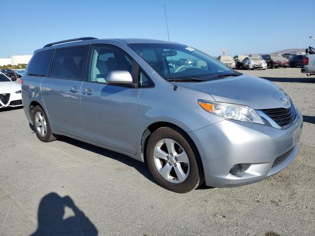 2014 TOYOTA SIENNA LE #3310691760