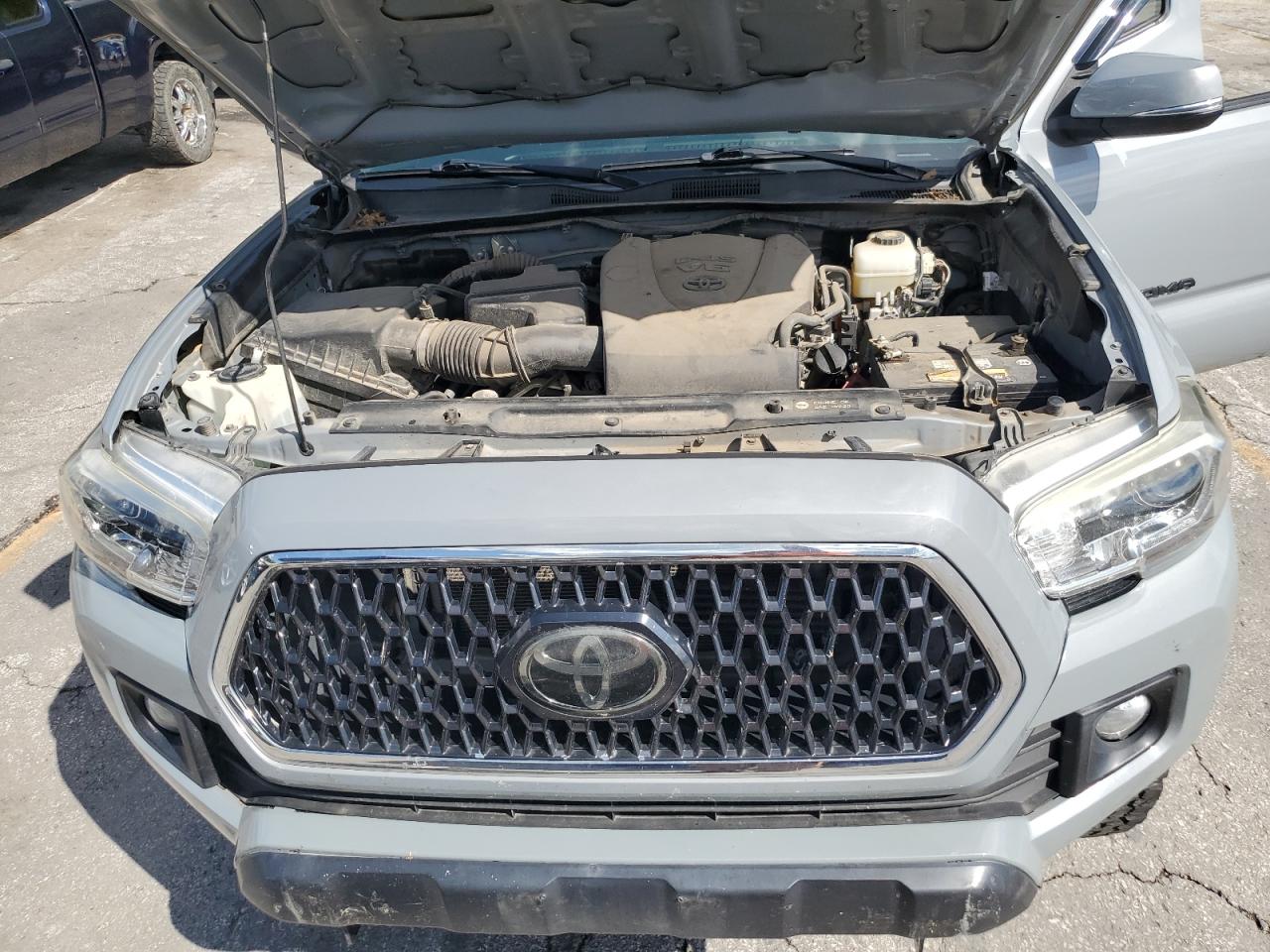 TOYOTA TACOMA DOUBLE CAB