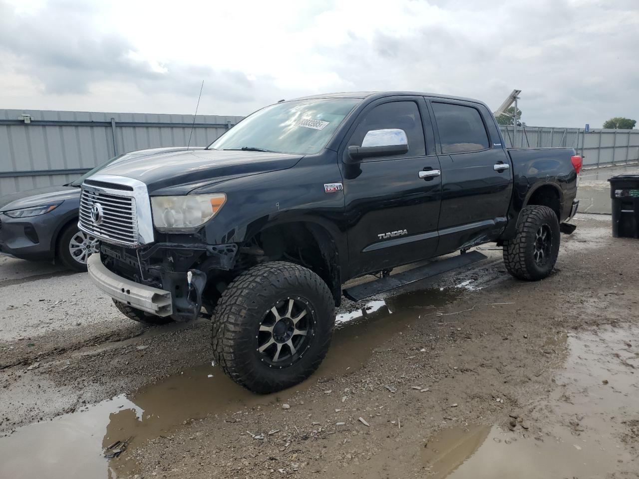 TOYOTA TUNDRA CREWMAX LIMITED