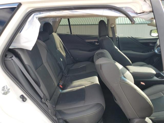 2021 SUBARU OUTBACK ON 4S4BTGLD5M3128015