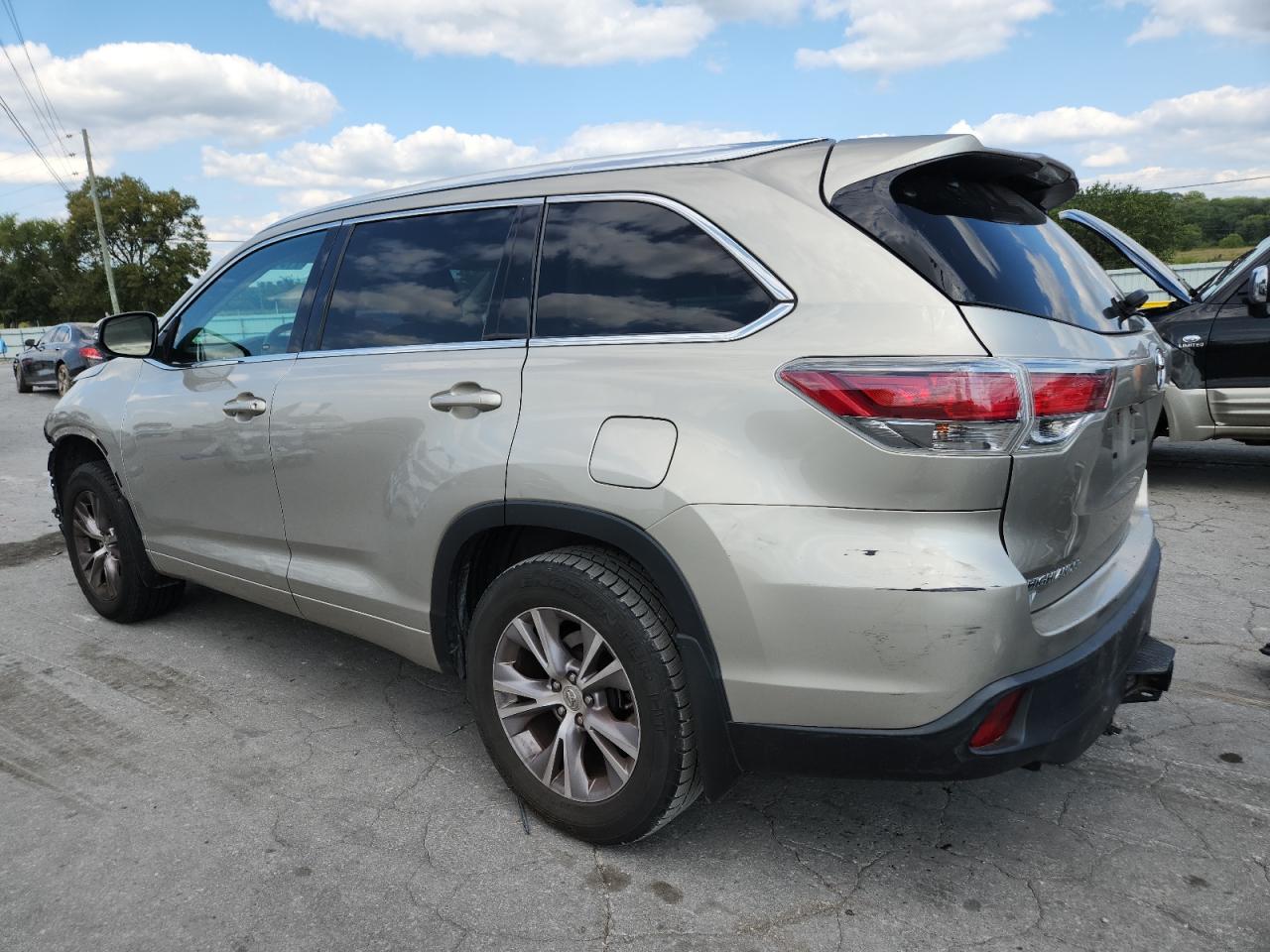 TOYOTA HIGHLANDER XLE