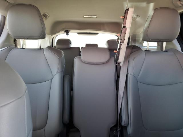 2021 TOYOTA SIENNA XLE 5TDJRKEC0MS022429