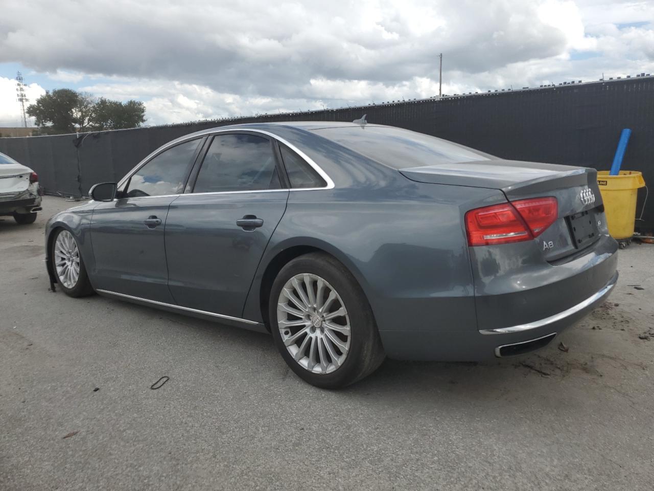 AUDI A8 QUATTRO