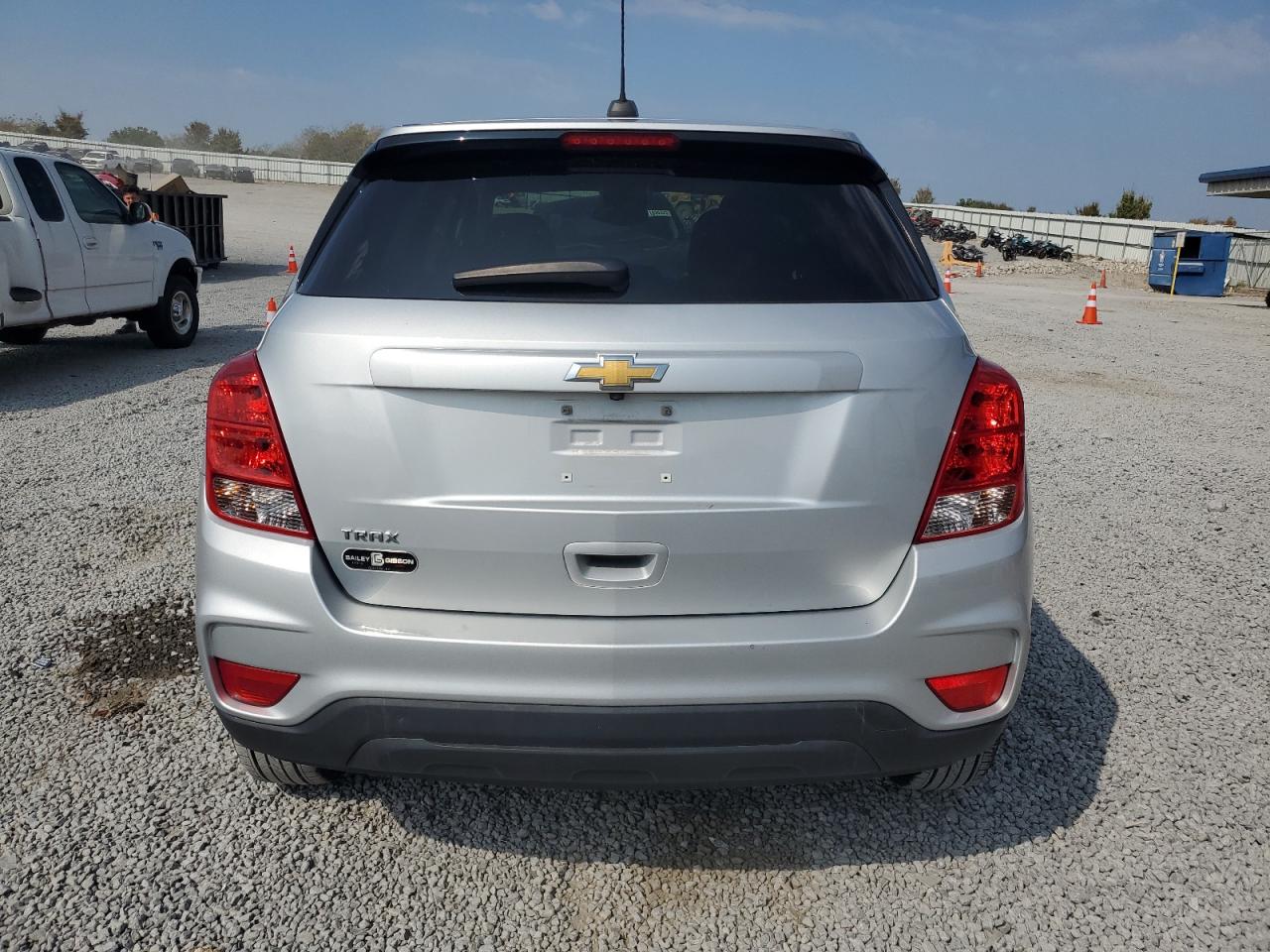 CHEVROLET TRAX LS