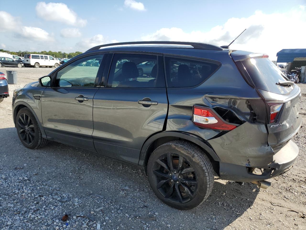 FORD ESCAPE SE