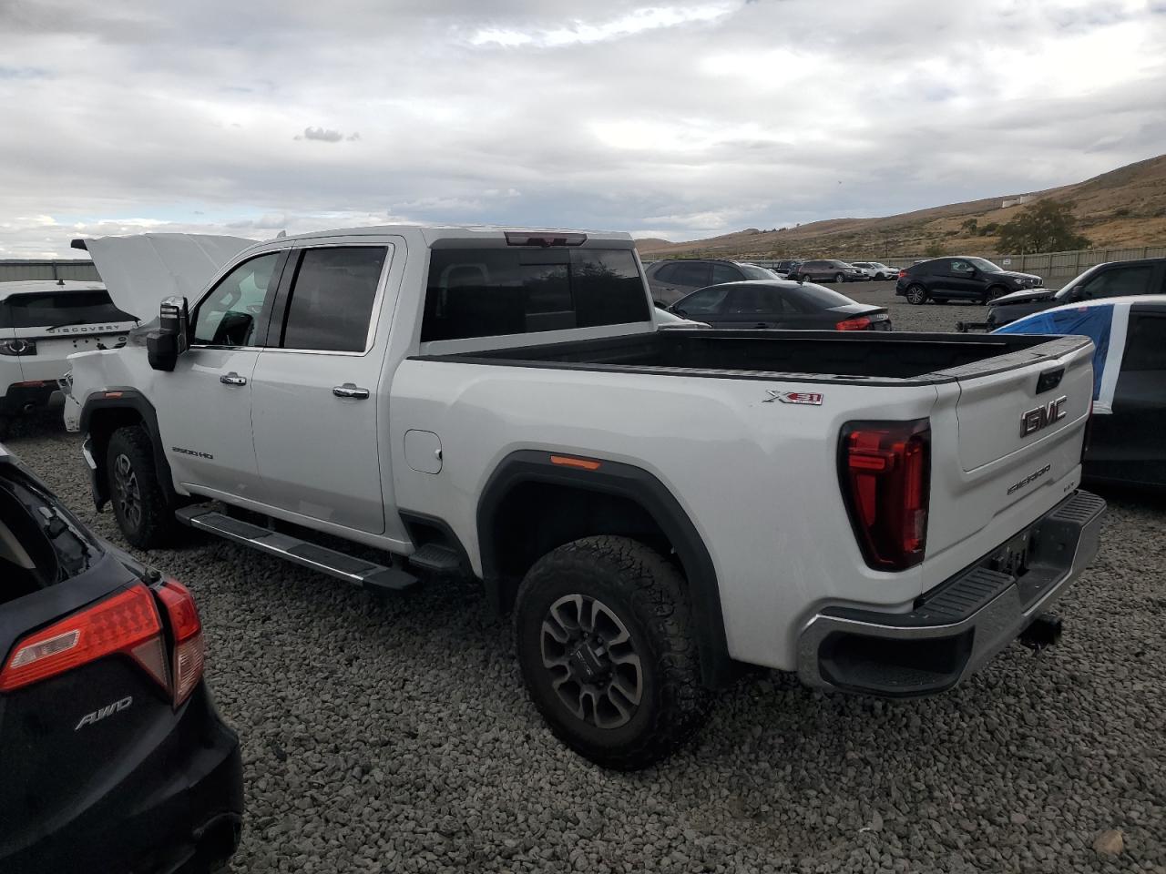 GMC SIERRA K2500 SLT