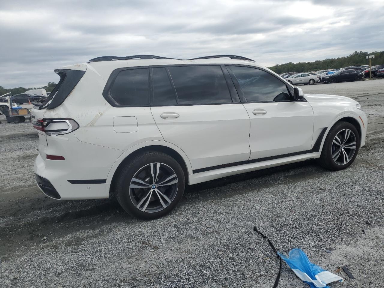 BMW X7 M50I