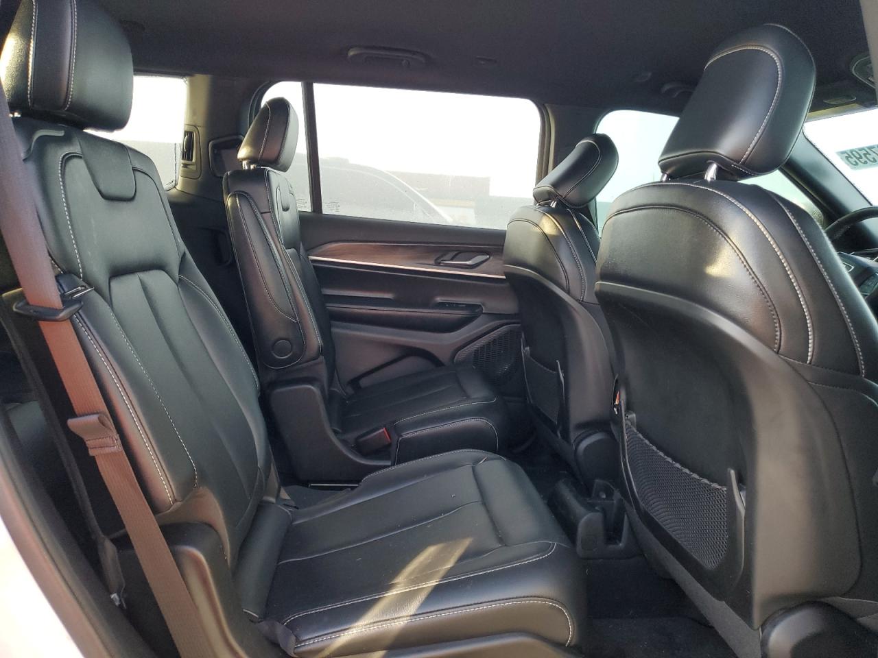 JEEP GRAND CHEROKEE L LIMITED