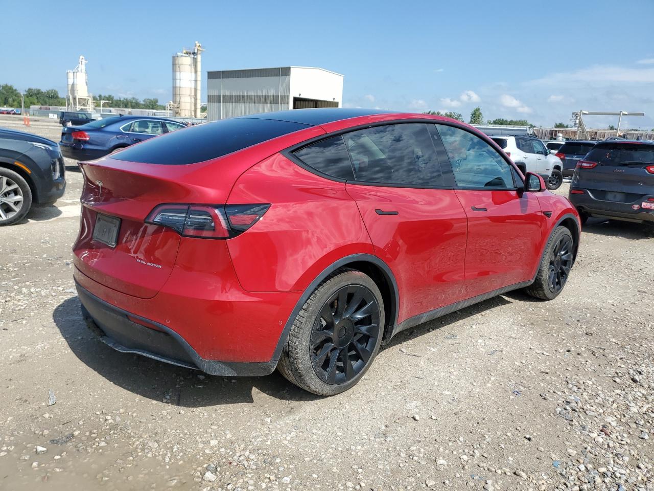 TESLA MODEL Y