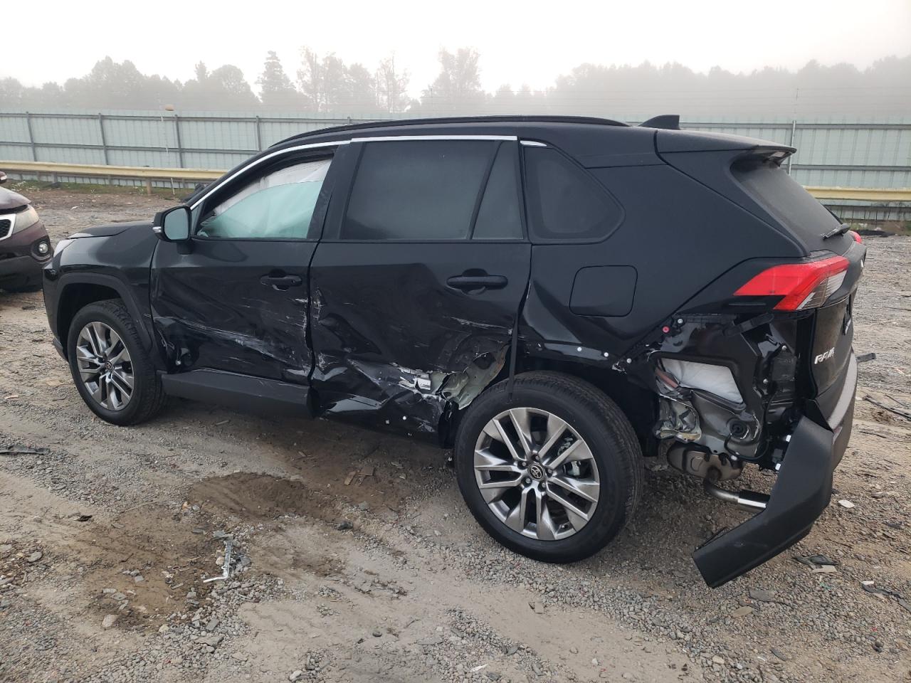 TOYOTA RAV4 XLE PREMIUM