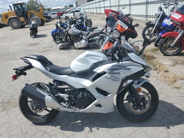 Global Auto Auctions: 2025 KAWASAKI NINJA 500