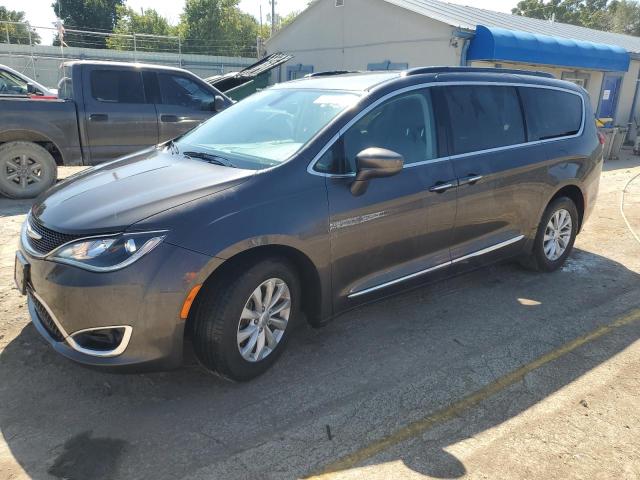 Global Auto Auctions: 2017 CHRYSLER PACIFICA T