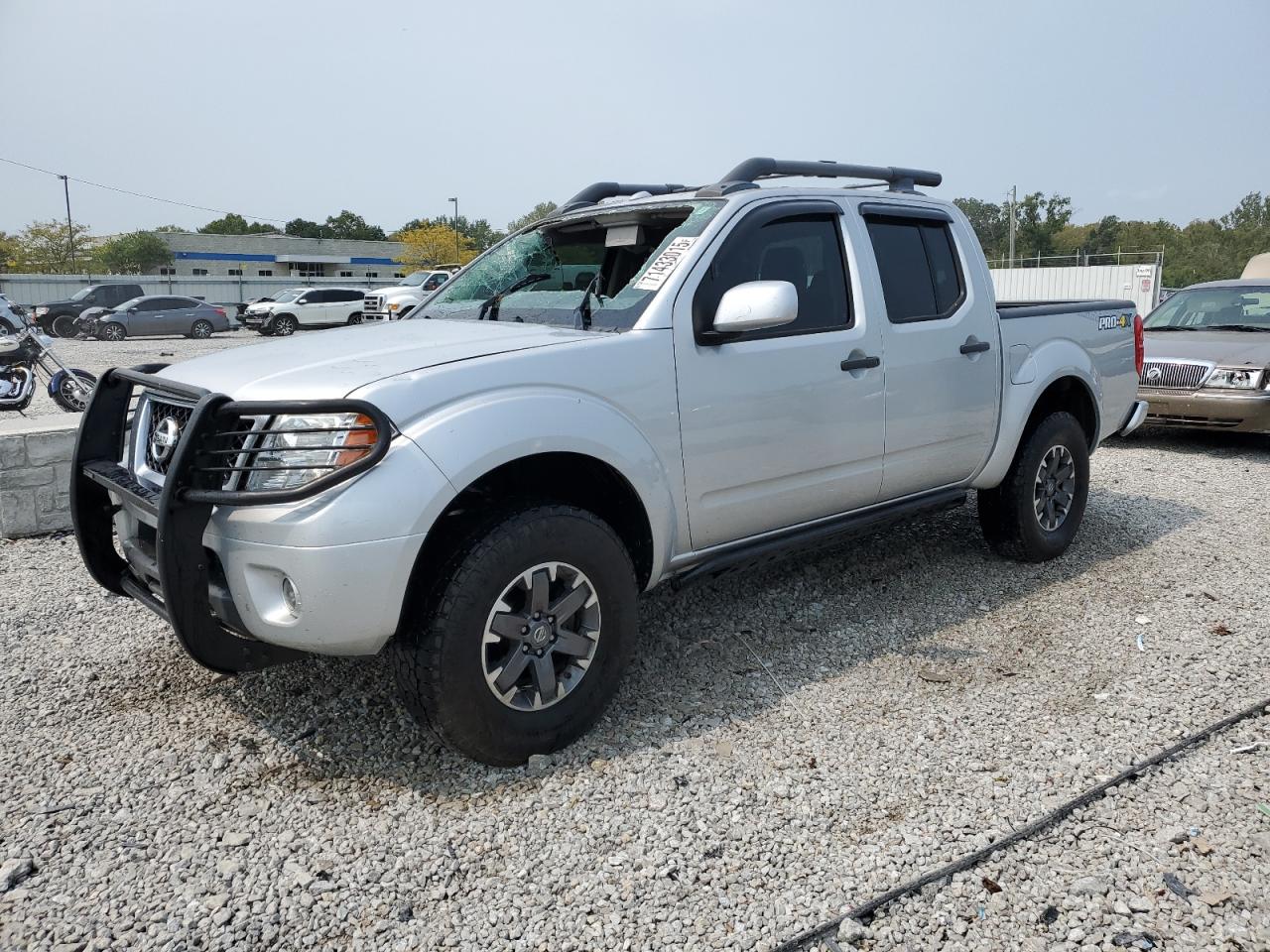 NISSAN FRONTIER S