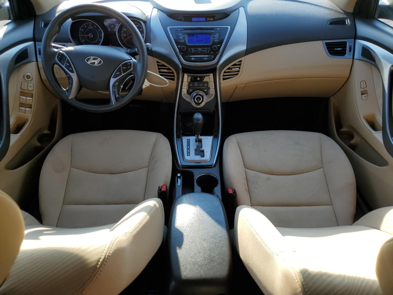 HYUNDAI ELANTRA GLS