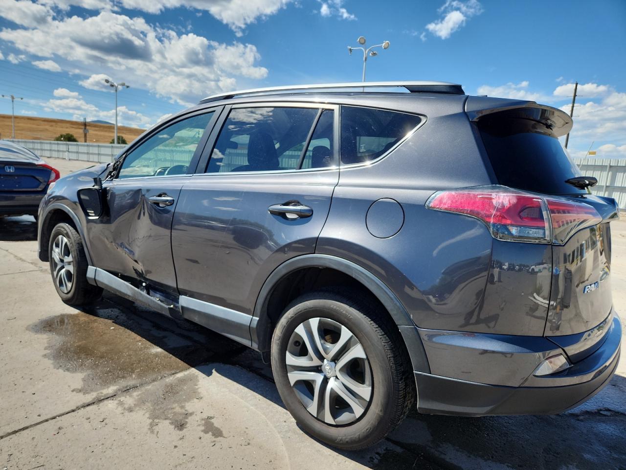 TOYOTA RAV4 LE