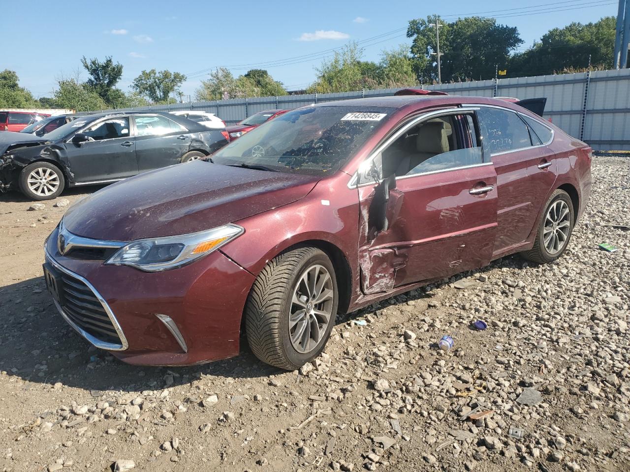 TOYOTA AVALON XLE
